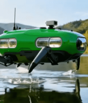 山地骑手夕阳下骑行山间13693#横屏 