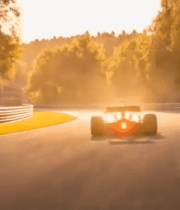 赛道上行驶的赛车7063#横屏 