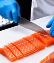 厨师切分三文鱼食材5861#横屏 