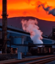 日落时工厂烟囱冒烟场景5985#横屏 