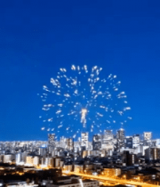 城市夜景中的烟花绽放112#横屏 