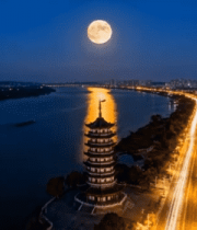 城市江边月夜风光全景7272#横屏 