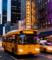 城市街道黄色公交行驶画面2703#横屏 