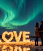 情侣于极光下的浪漫场景9928#横屏 