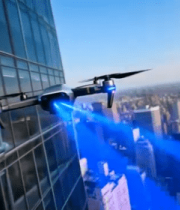 城市高楼间飞行的无人机画面5056#横屏 