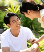 情侣户外亲密互动场景11070#横屏 