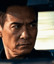 车内男性驾驶专注画面1796#横屏 