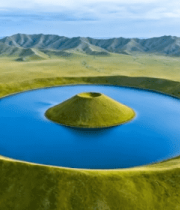 	 草原圆形湖泊自然风光14783#横屏 