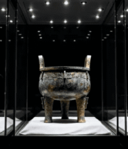 博物馆内展示古代文物6200#横屏 