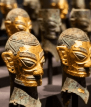 博物馆青铜面具文物展示(1)14120#横屏 