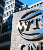 标识大楼前特写2986#横屏 