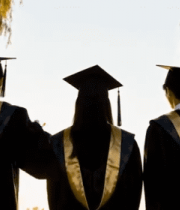 毕业生户外手持证书背影画面11305#横屏 