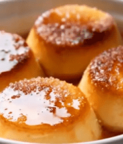 白色容器中的焦糖布丁9465#横屏 