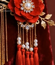  中式新娘头饰特写7474#竖屏 	 