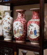  中式架子上的精美瓷器1447#竖屏 	 