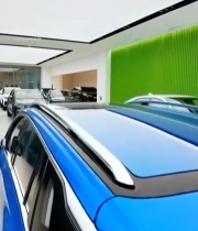  展厅内的蓝色汽车3716#竖屏 	 