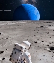  宇航员月球表面远望蓝色星球1650#竖屏 	 