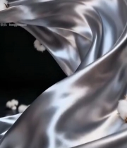  银色绸缎与棉花静物素材5129#竖屏 	 