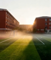  校园足球场日出晨景(1)5577#竖屏 	 