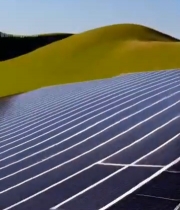  山地太阳能光伏板场景3821#竖屏 	 