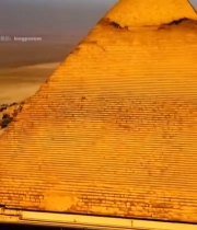  沙漠中的埃及金字塔景观6035#竖屏 	 