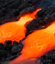  火山熔岩流动景象5041#竖屏 	 