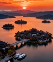  湖泊岛屿日落航拍风景素材6037#竖屏 	 