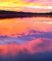  湖面倒映晚霞自然风光4558#竖屏 	 