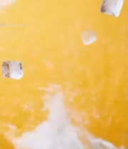  红心柚切片落水瞬间1112#竖屏 	 