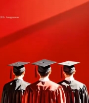  三位毕业生背影597#竖屏 	 