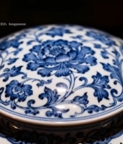  青花瓷瓷器特写4433#竖屏 	 