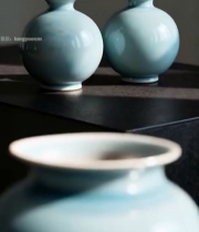  青色瓷器花瓶特写素材1685#竖屏 	 