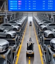  汽车工厂内叉车作业场景6485#竖屏 	 