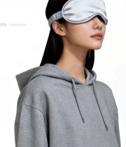  女性佩戴睡眠眼罩特写(2)4031#竖屏 	 