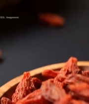  木碗中干枸杞特写(1)5532#竖屏 	 