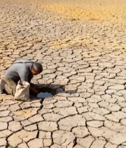  老农干旱土地取水场景2130#竖屏 	 