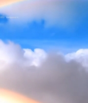  蓝天中出现的彩虹景象6258#竖屏 	 