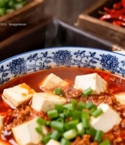  蓝白瓷碗装麻辣豆腐2833#竖屏 	 