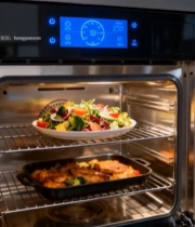  烤箱内烹饪蔬菜与肉类食材1028#竖屏 	 