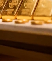  金字塔形排列的金条素材1683#竖屏 	 