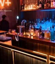  酒吧内手持平板操作音乐界面(1)7626#竖屏 	 