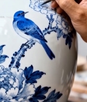  匠人绘制青花瓷花瓶622#竖屏 	 