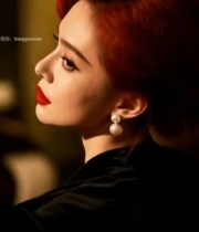  红发红唇女性侧脸特写6179#竖屏 	 