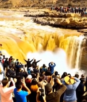  壶口瀑布游客观赏场景721#竖屏 	 