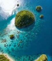  航拍海洋中的岛屿景观5354#竖屏 	 