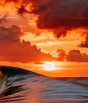  海上夕阳下的波浪景象6755#竖屏 	 