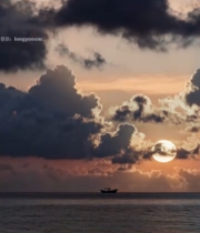  海上日落夕阳与渔船景象847#竖屏 	 