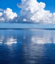  海面蓝天白云倒影风景(1)3878#竖屏 	 