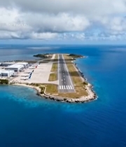  海岛机场全景俯瞰1240#竖屏 	 