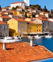  海滨城镇彩色建筑与钟楼景观3582#竖屏 	 